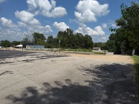 C-2 Commercial Land