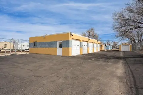 Mixed-Use Property with 5-Bay Shop