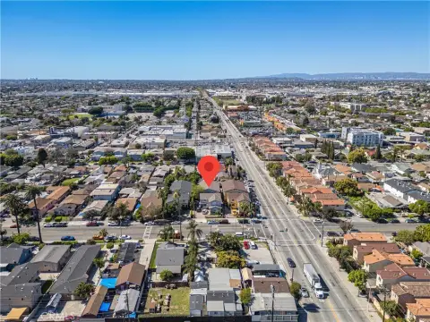 Los Angeles Triplex For Sale