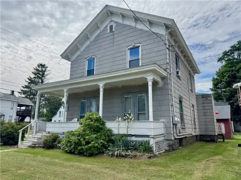 Two-Unit Duplex on Corner Lot