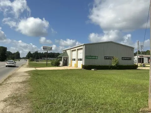 Automotive Service Shop with Bays