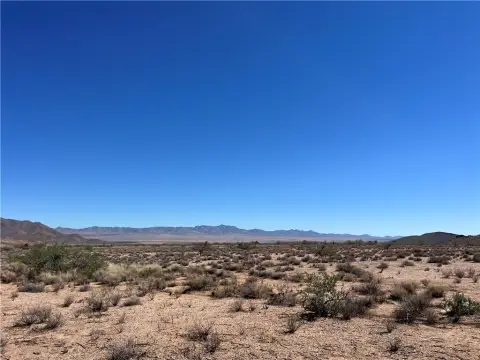 Land with Shared Well Access