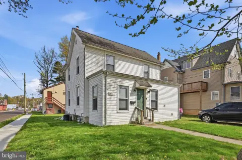 Turn-Key Mixed-Use Investment Opportunity