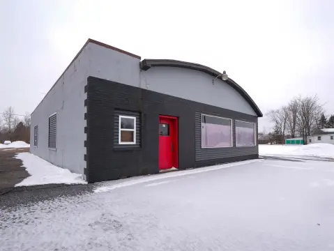 Automotive Shop on Grand Avenue