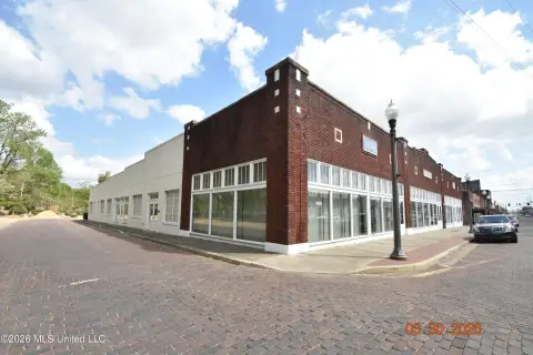 Historic Commercial Building on Yazoo River