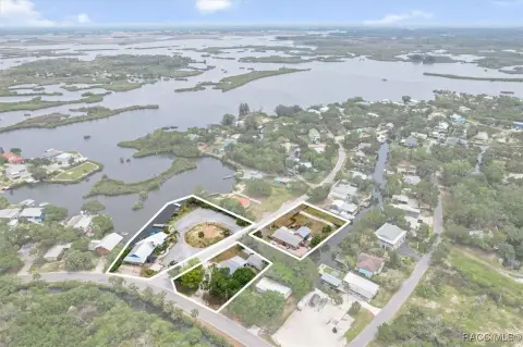 Waterfront Tourist Village Ozello