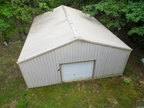 Recreational Hunting Land with Shop