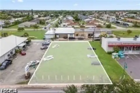Commercial Land Along Parkway