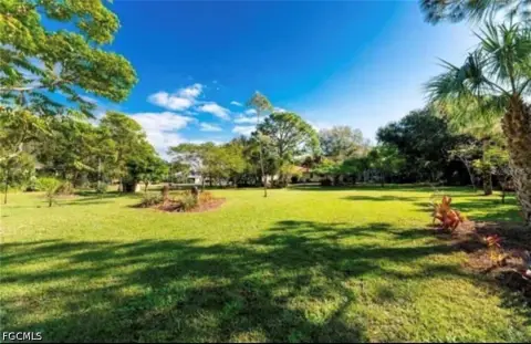 Residential Lot in Woodland Estates