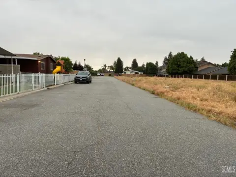 Buildable Lot in Wasco, CA