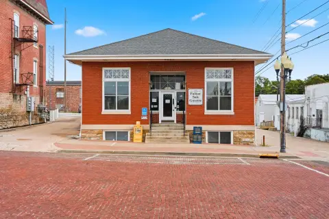 Historic Fulton Commercial Building