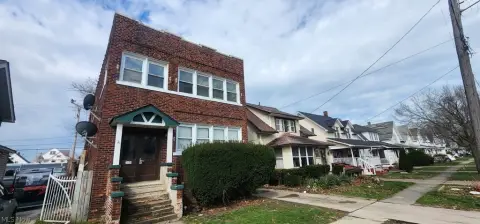 5-Unit Apartment Building
