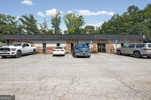 Multi-Building Flex Property
