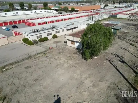 Bakersfield Commercial Property on Chester