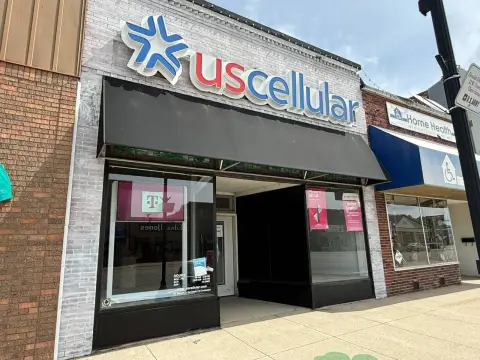 Downtown Retail Building with Offices