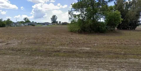 Residential Land in Cape Coral