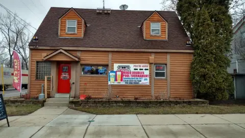 Bar & Pub with Rear Patio