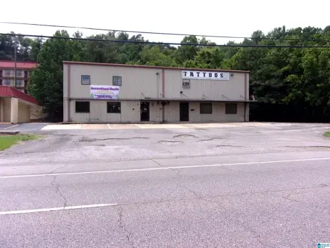 Fultondale Leased Commercial Building