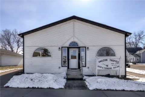 Commercial Property in Downtown Boyd