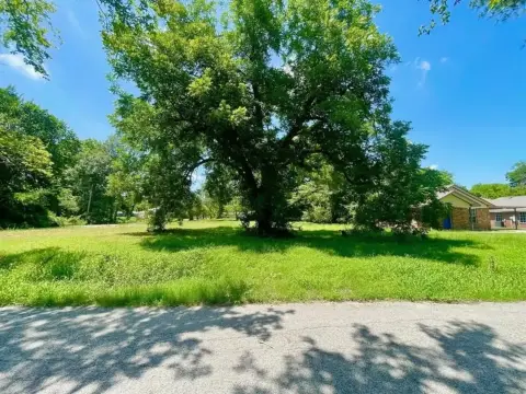 Residential Lot in Terrell, TX