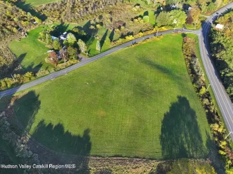 Coxsackie Land with Mountain Views