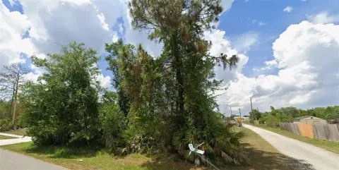 Residential Lot in Deltona, FL
