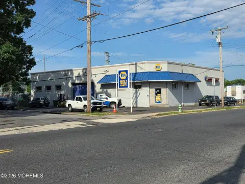 Freestanding Retail Investment Building