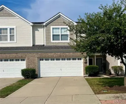 Residential Income Townhome with Loft