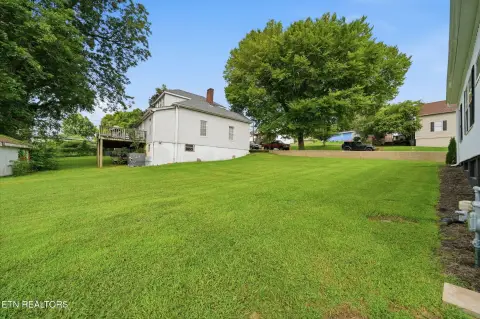 Buildable Mixed-Use Lot