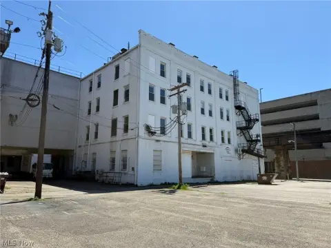 Downtown Office Building with Updated Roof