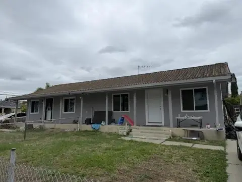 Corner Lot Duplex with 2-Bed Units