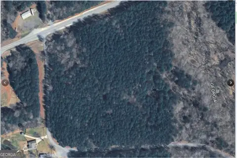 Secluded Land in Cedar Bluff