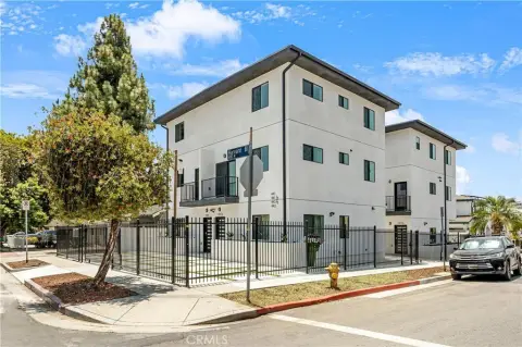 Residential Income Quadplex