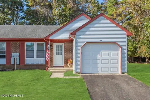 Upgraded 55+ Duplex with Den