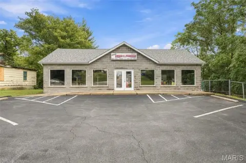 Two-Level Retail Storefront