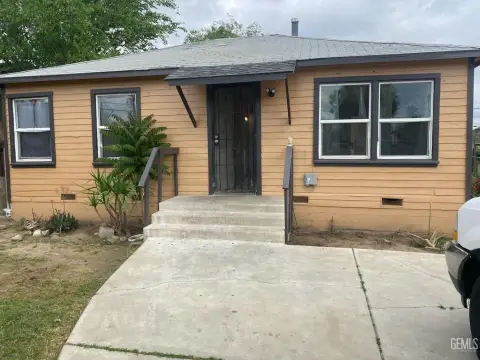 Bakersfield Multi-Family Income Property