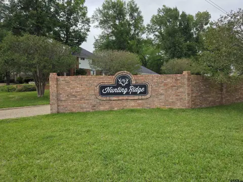 Cul-de-Sac Homebuilding Lot