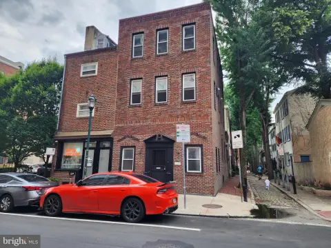 Fully Leased Triplex with Central A/C