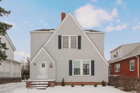 Cleveland Duplex: Investor's Dream