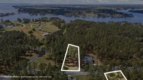 Spacious Building Lot in Oriental, NC