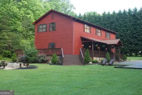 Remodeled Lodge Near Downtown Helen