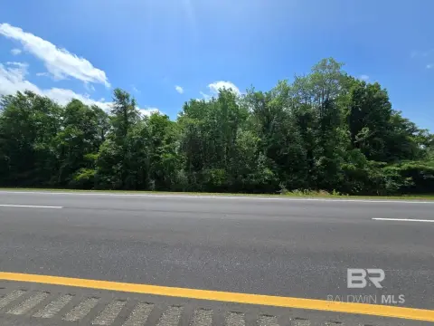 Wooded Commercial Land Zoned B3
