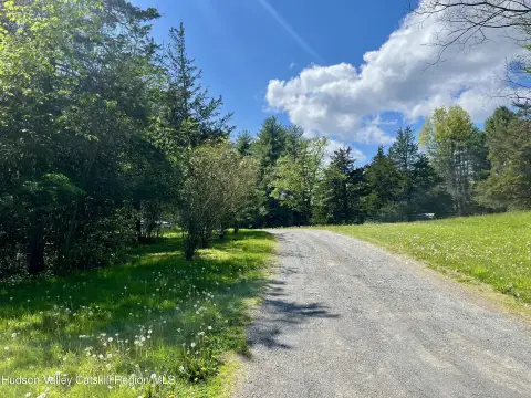Prime 5-Acre Tivoli Land Parcel