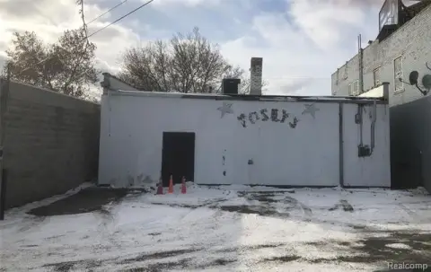 Detroit Retail Space For Sale