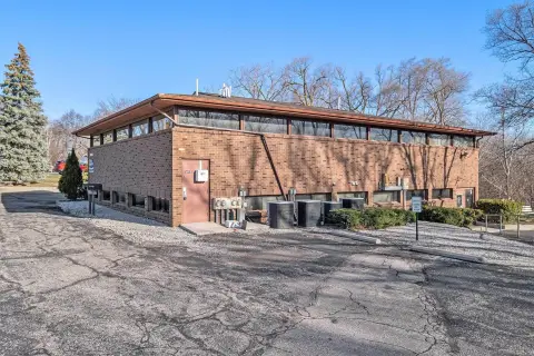 All-Brick Bi-Level Flex Building