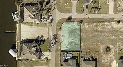 Cape Coral Corner Lot