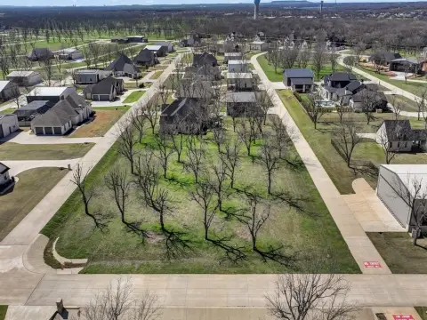 Ready-to-Build Airpark Lot