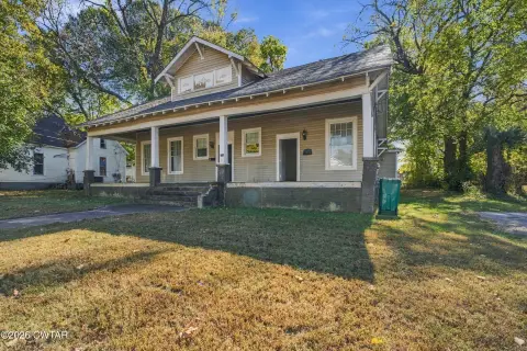 Duplex with Porch