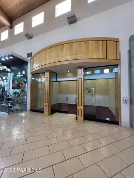 Retail Space in Pine Ridge