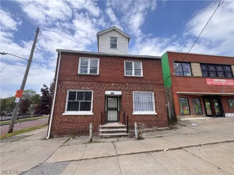Updated Income-Producing Triplex in Cleveland